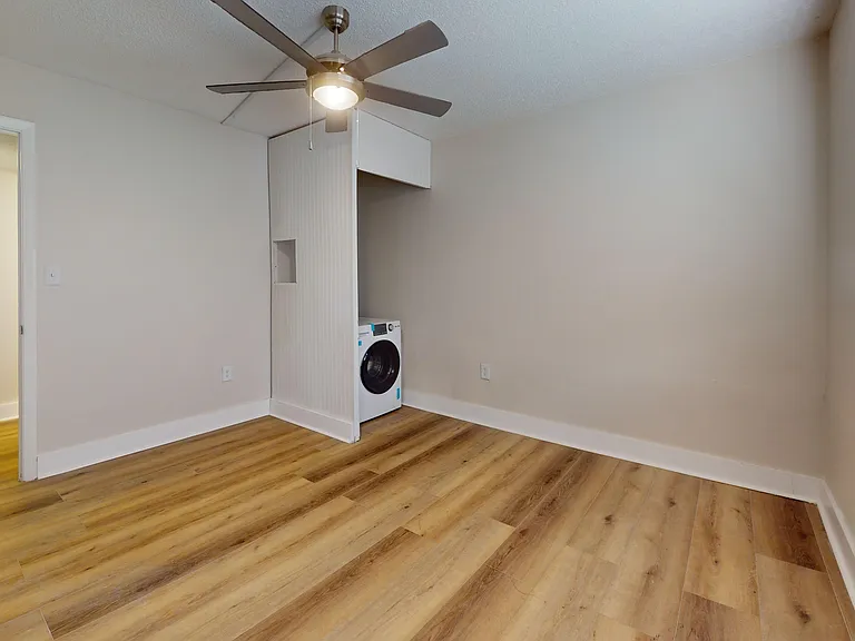 The Henry Apartments — Photo 45