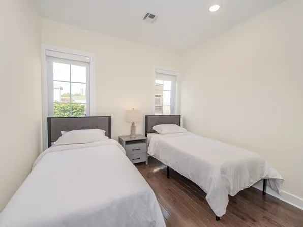 1608 52nd Street image 8 of 11