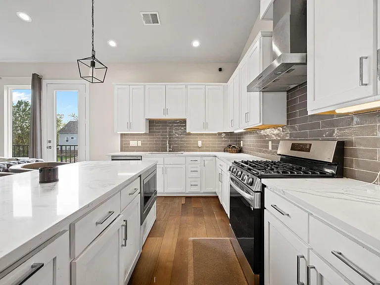 823 Mansfield St #H — Photo 5