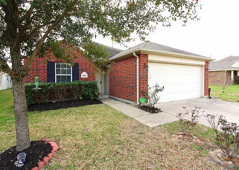 1st image of 6819 Wide Creek Dr