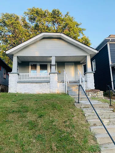 4933 Highland Ave Photo 1
