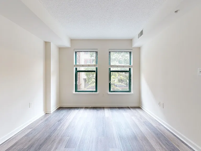 1301 Thomas Circle — Photo 56