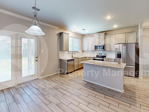 4th image of 3804 Arroyo Trl