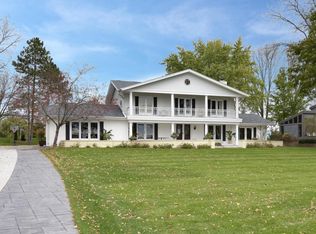 212 Lac La Belle Dr, Oconomowoc, WI 53066