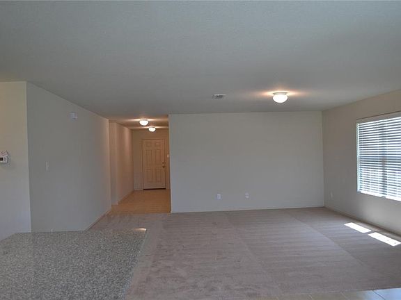 2nd image of 128 Pinto Dr