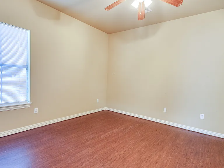 688 S Solis Ave #4 — Photo 9