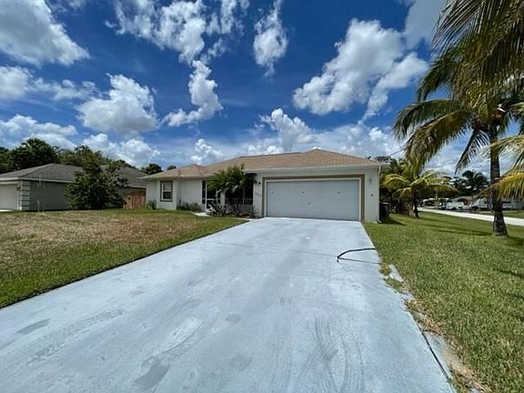 2nd image of 2402 SW Waikiki St