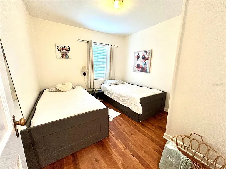 265 W Bay Ave — Photo 14