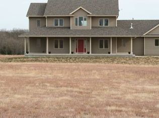 24980 S Gum Rd, Lyndon, KS 66451