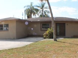 2349 41st St SW, Naples, FL 34116