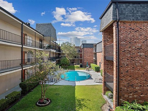 2nd image of 2511 Metairie Lawn Dr #103