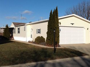 5724 Rockport Rd, Loves Park, IL 61111