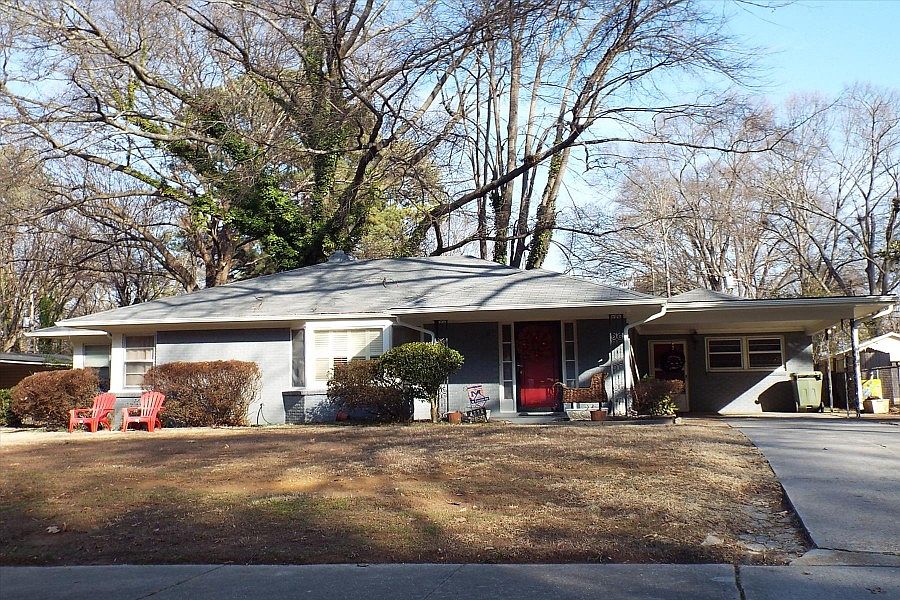 1st image of 4574 Charleswood Ave