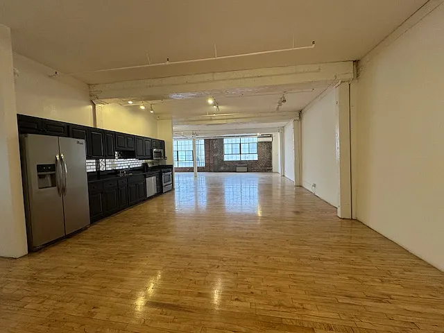 1250 Long Beach — Photo 35