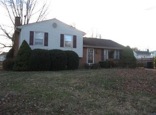 737 Greenwich Dr, Roanoke, VA 24019