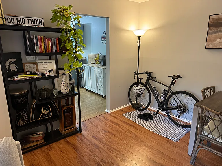 3927 Benjamin Ave #2 — Photo 11