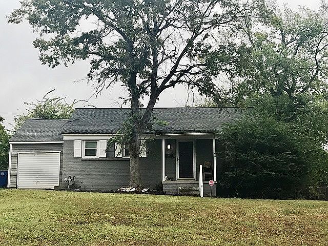 2nd image of 731 S Lakewood Ave