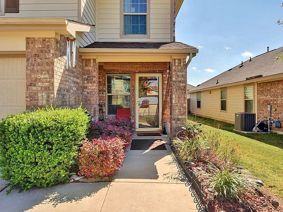 2nd image of 6805 Plains Crest Dr