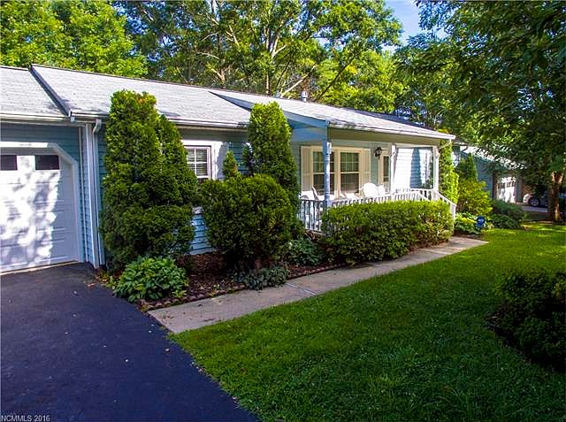 1st image of 13 Meadow Dr
