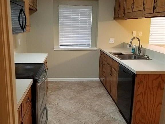 5th image of 120 Mariner Dr