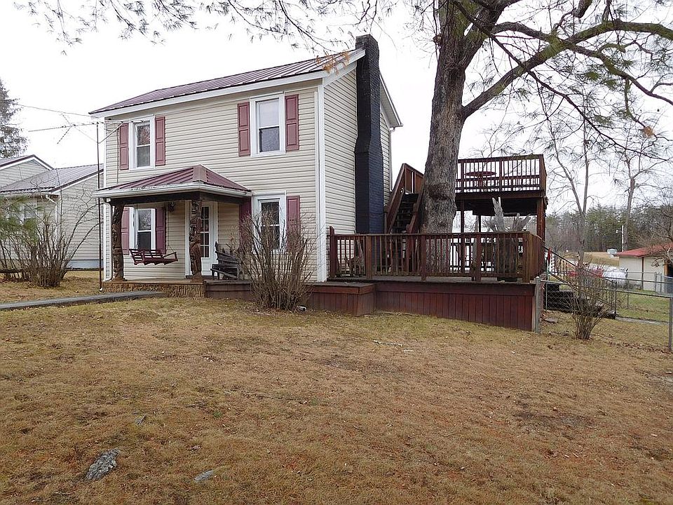 1st image of 2049 Crooked Spur Rd