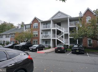 80 Versailles Ct, Hamilton, NJ 08619