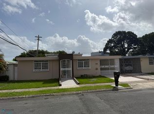 25 Urb Santa Row #23, Isabela, PR 00662