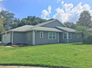 4504 Cedarwood Village Dr, Tampa, FL 33624