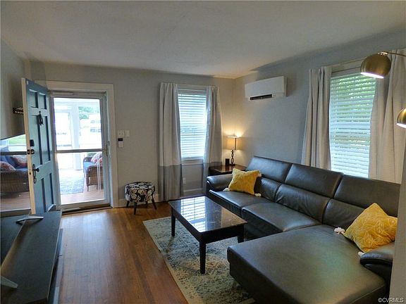 4th image of 1208 New York Ave