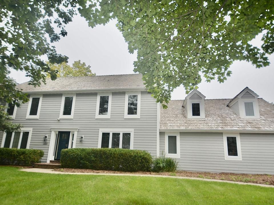 1st image of 165 Hickory DRIVE