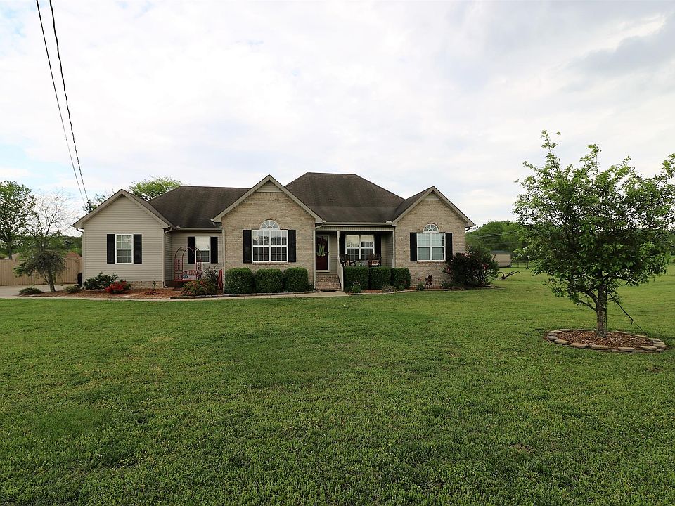 1st image of 104 Fawnfield Cir