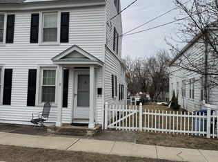 8 Pemberton St, Pemberton, NJ 08068