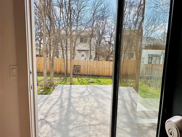 109 High Point Blvd — Photo 15
