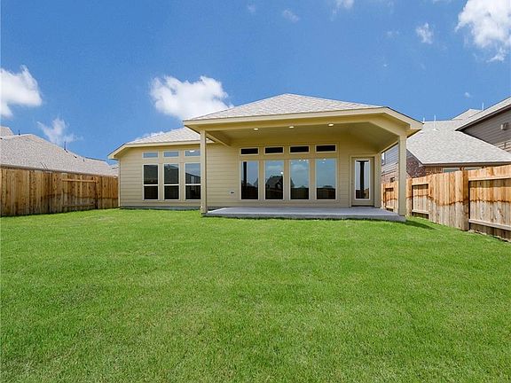 2nd image of 6104 Lake Teravista Way