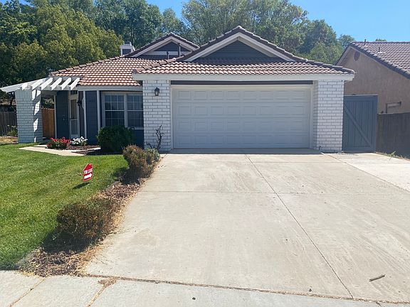 2nd image of 1422 Deborah Pl