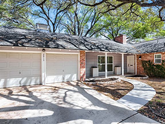 4th image of 2915 Oakleaf Dr