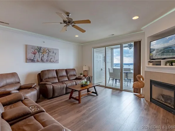 1225 Lands End Pkwy APT 736, Osage Beach, MO 65065