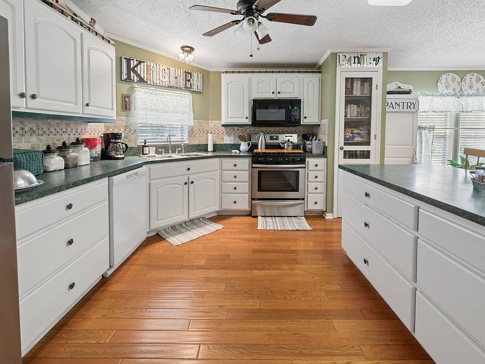 1st image of 7990 Floral Ridge Cir
