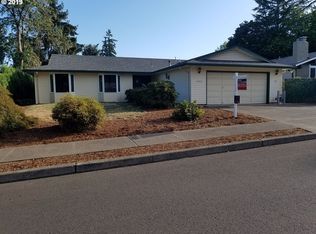 12010 SW Springwood Dr, Tigard, OR 97223