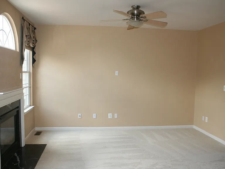 22593 Welborne Manor Sq — Photo 15