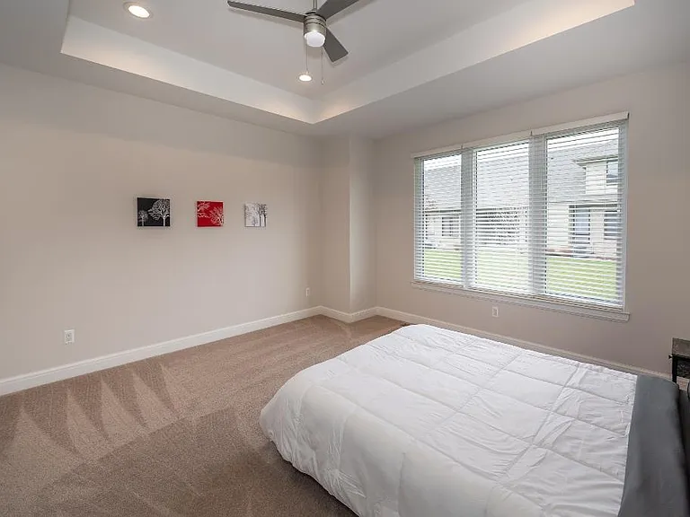 7488 Gramercy Cir — Photo 16