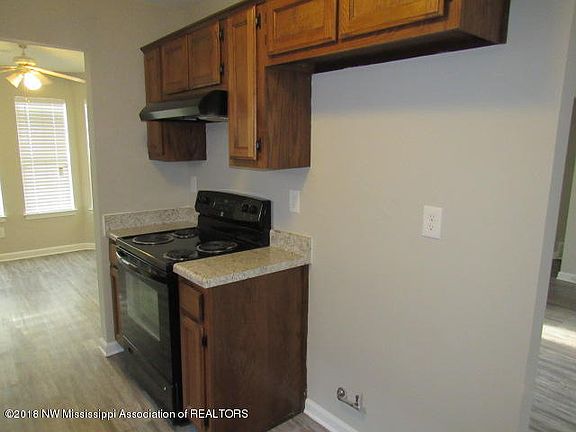 4th image of 7036 Tudor Ln