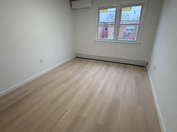 6135 218th St Floor 2, Oakland Gardens, NY 11364