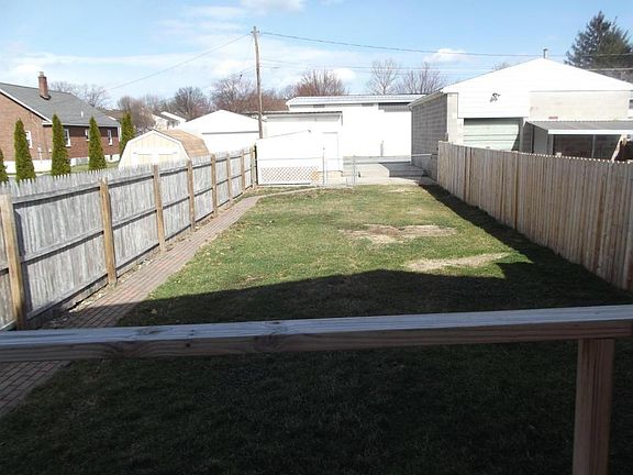 3rd image of 1009 E Lehman St