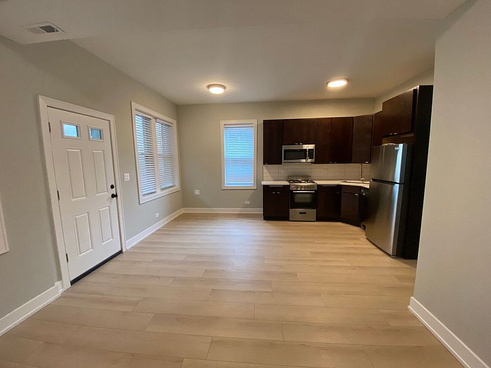 1st image of 3029 W 21st Pl #1S