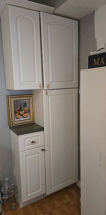 2nd image of 3195 Foxcroft Rd #F302
