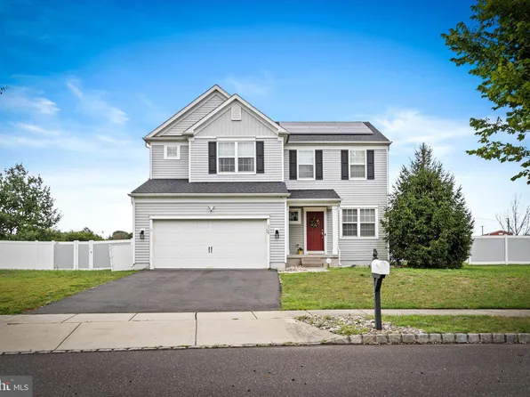 309 Pigott Dr, Florence, NJ 08518