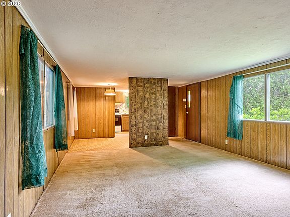 3rd image of 22069 Erica Dr NE