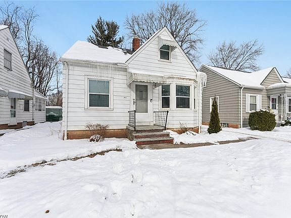 3rd image of 1410 Irving Ave
