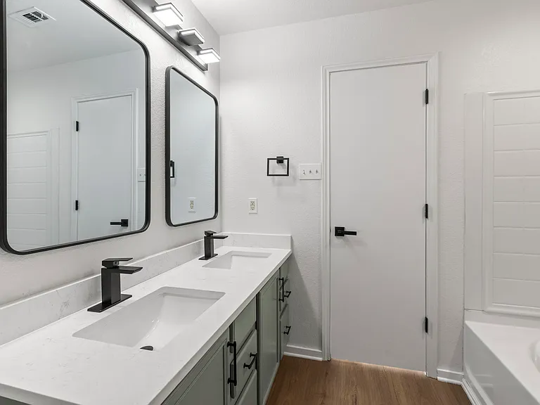 2110 Nogales Trl — Photo 17